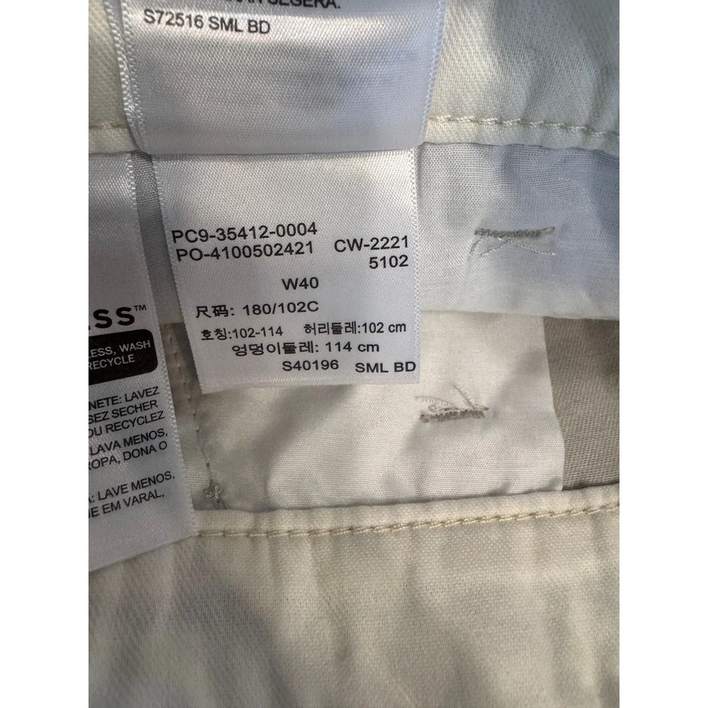 Dockers Men's Khaki Chino Shorts Tan Flat Front WaterLess Classic Fit‎ Size W40